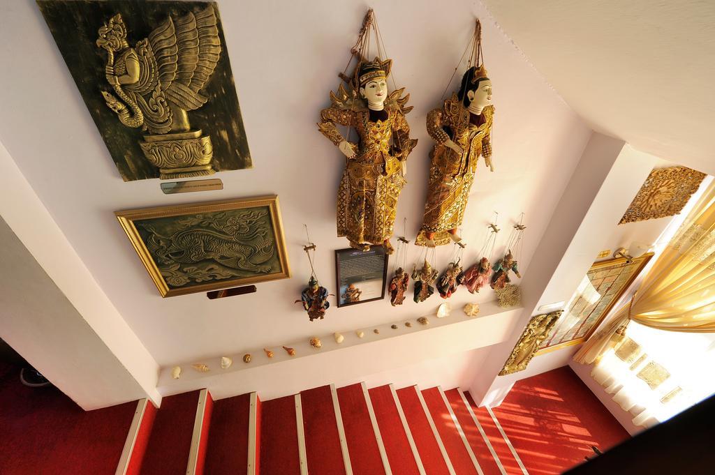 Cinderella Hotel Moulmein Extérieur photo