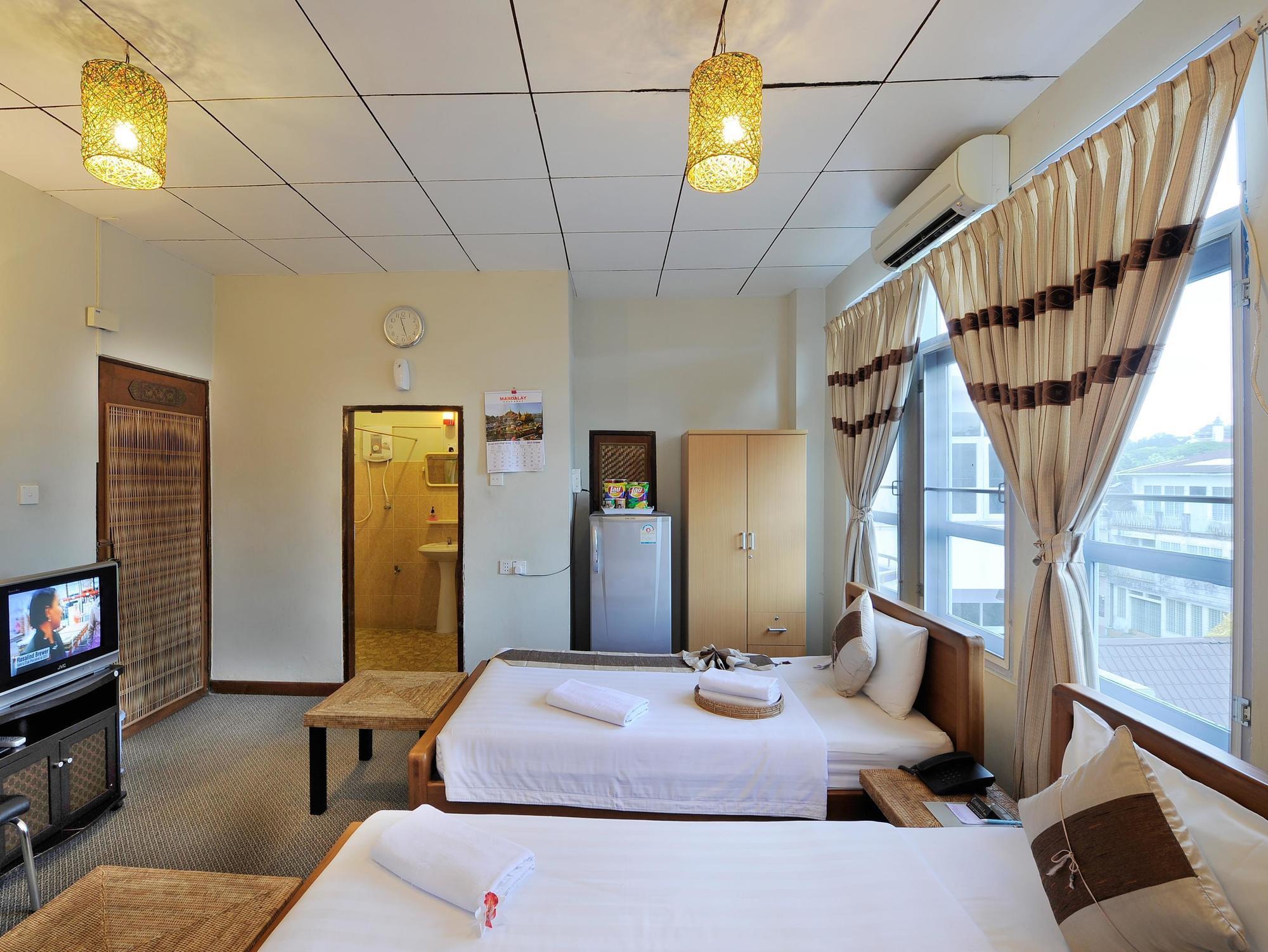 Cinderella Hotel Moulmein Extérieur photo