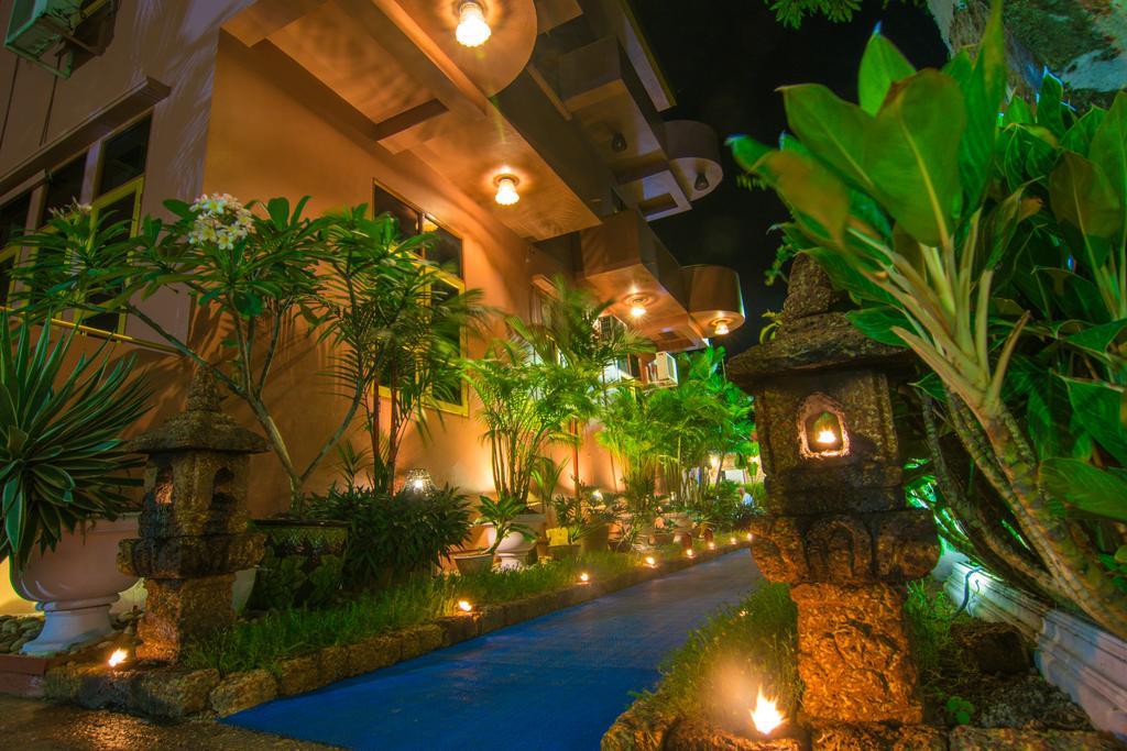 Cinderella Hotel Moulmein Extérieur photo