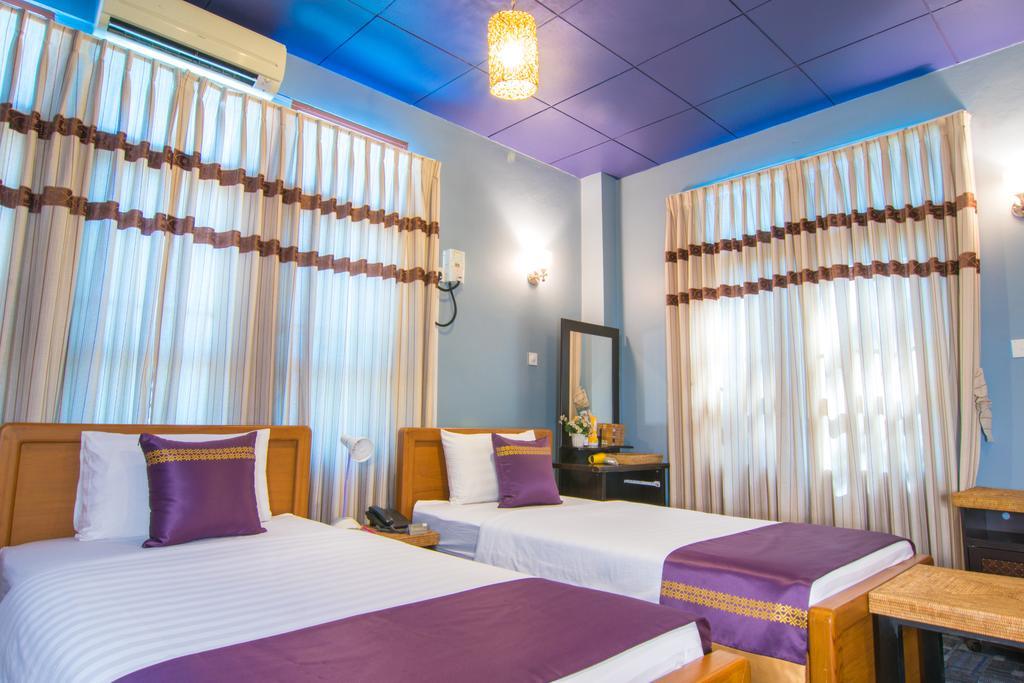 Cinderella Hotel Moulmein Extérieur photo