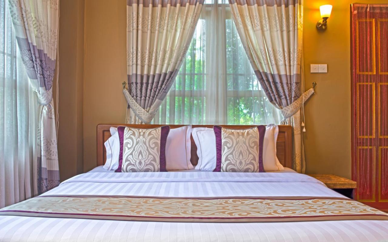 Cinderella Hotel Moulmein Extérieur photo